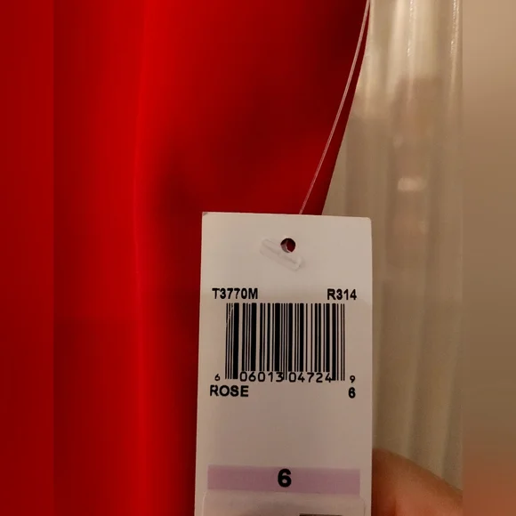 Red Holiday cocktail dress - Picture 3 of 6